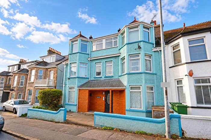 1 Bedroom Flat To Rent In Edgcumbe Avenue, Ivanhoe, TR7