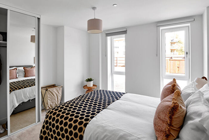 2 Bedroom Apartment To Rent In One Canalside, Wharf Road, Chelmsford, Essex, CM2
