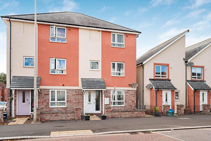 4 Bedroom Town House For Sale In Younghayes Road, Cranbrook, Exeter, EX5