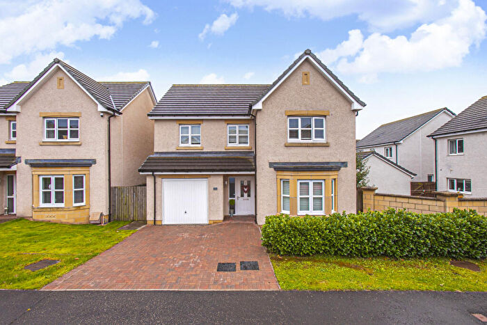 4 Bedroom Detached House For Sale In Blackhill Brae, Crossgates, KY4