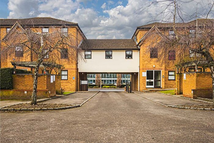 1 Bedroom Flat To Rent In Station Approach, Station Road, Kings Langley, Hertfordshire, WD4