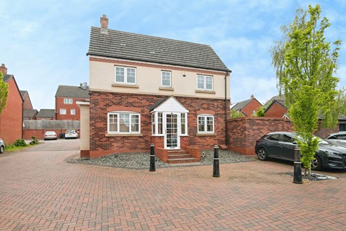 3 Bedroom Detached House For Sale In Tomblin Drive, Smethwick, B66