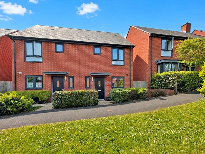 2 Bedroom Semi-Detached House For Sale In Old Quarry Drive, Exminster, EX6