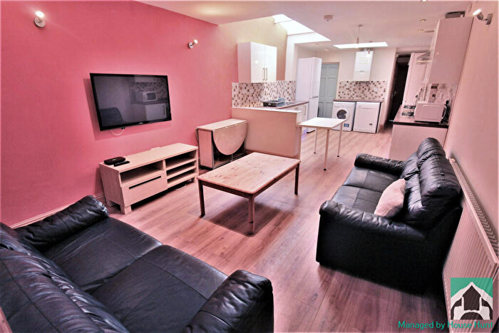 6 Bedroom House To Rent In Rookery Road, Selly Oak, Birmingham, B29