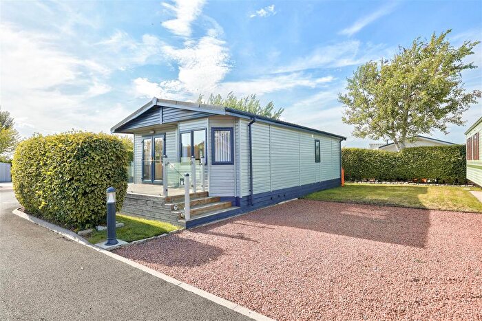 2 Bedroom Mobile/park Home For Sale In Hesket Caravan Park, High Hesket, CA4
