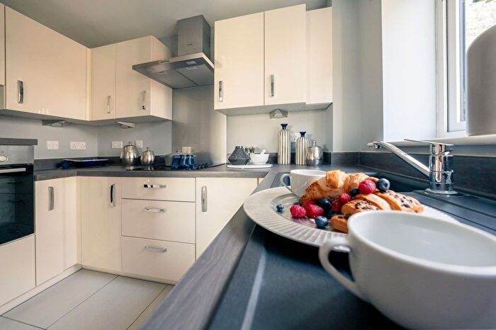1 Bedroom Flat To Rent In Dartmouth, TQ6