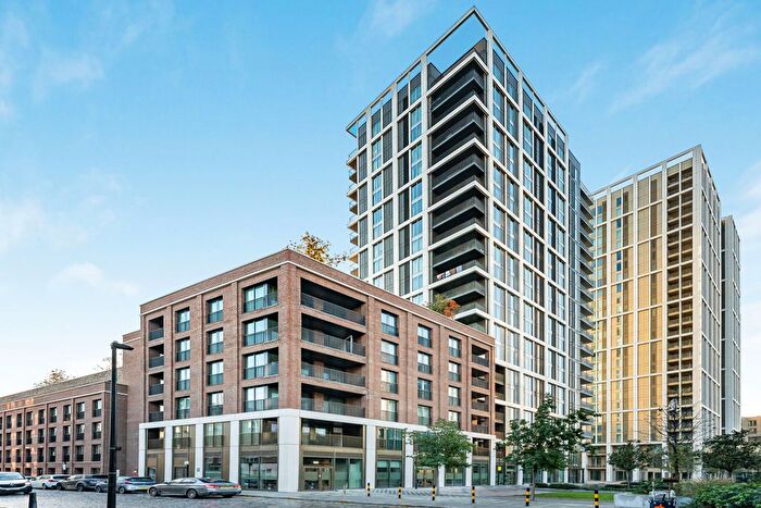 2 Bedroom Flat To Rent In Tapestry Way, London, E1