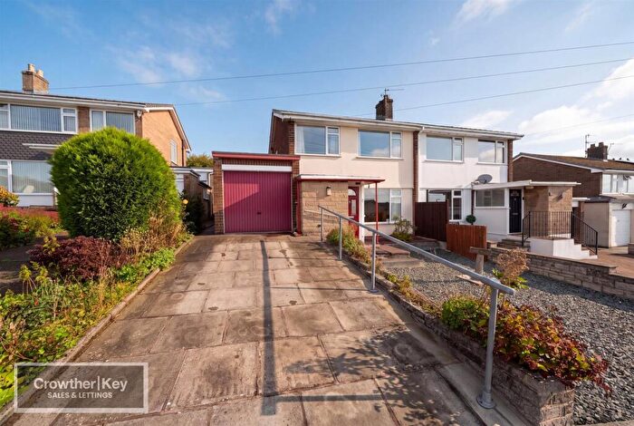 3 Bedroom Semi-Detached House For Sale In Dovedale Crescent, Buxton, SK17