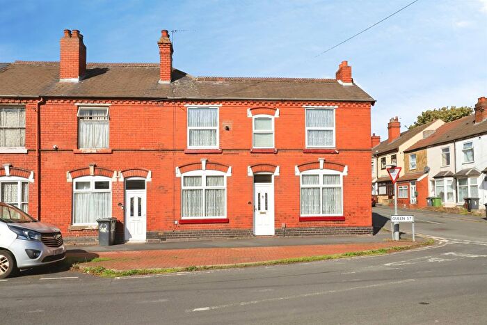 3 Bedroom End Of Terrace House For Sale In Queen Street, Bilston, WV14