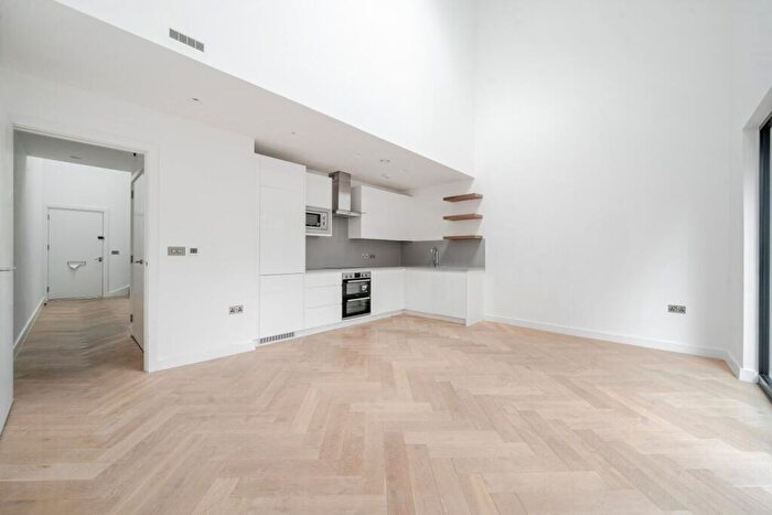 2 Bedroom House To Rent In Bell Foundry Close, West Croydon, London, CR0