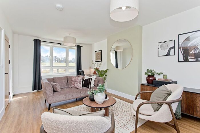 4 Bedroom Villa For Sale In Riverside Road, The Holly, Craigiehall Meadows, Craigiehall, Edinburgh, EH30
