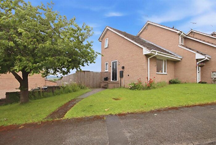 1 Bedroom Terraced House For Sale In Wellspring Close, Wingerworth, S42