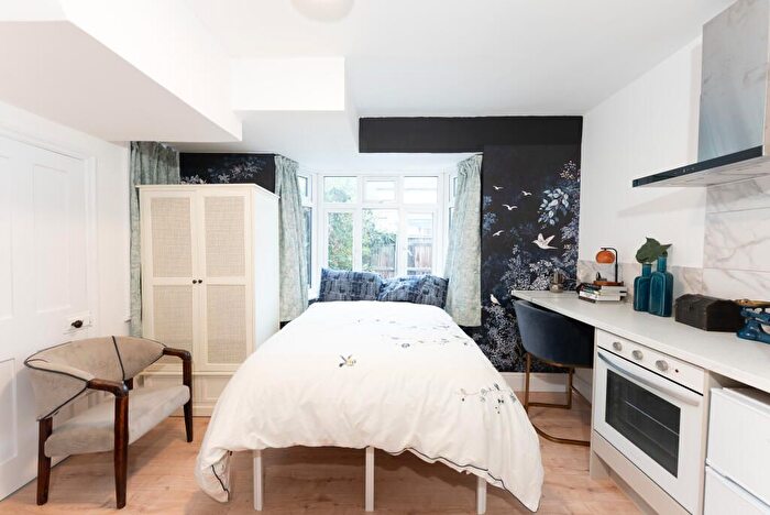 Studio To Rent In Milton Road, Cambridge, CB4