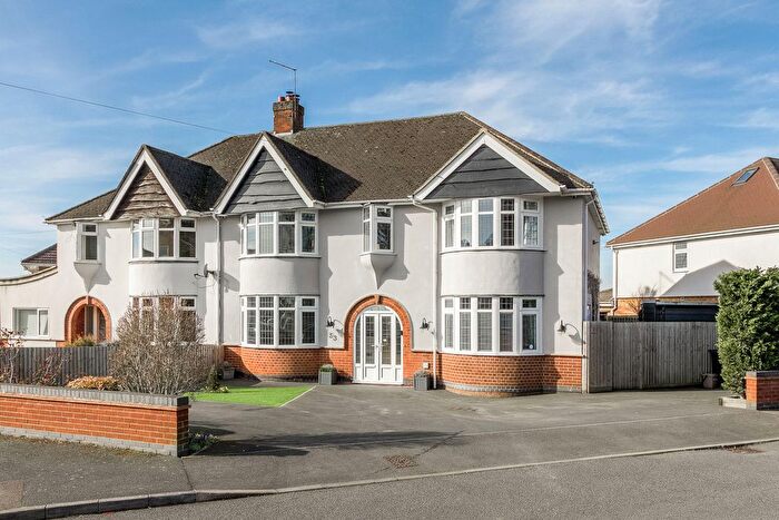 4 Bedroom Semi-Detached House For Sale In Welford Road, Northampton, NN2