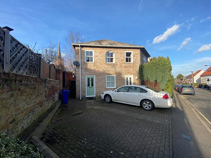 2 Bedroom Apartment To Rent In Cannon Street, Bury St Edmunds, Suffolk, IP33