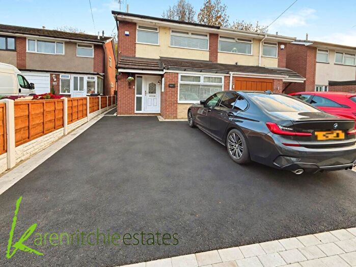 3 Bedroom Semi-Detached House For Sale In Middlebrook Drive, Bolton, BL6
