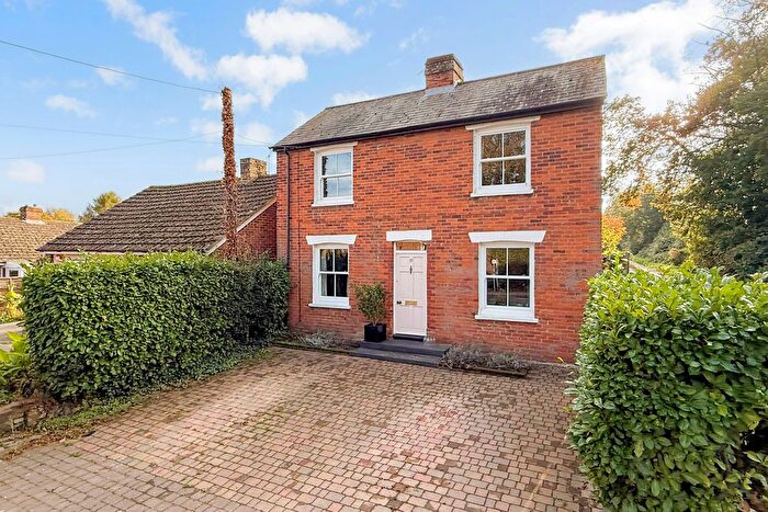 4 Bedroom Detached House For Sale In The Hill, Littlebourne, CT3