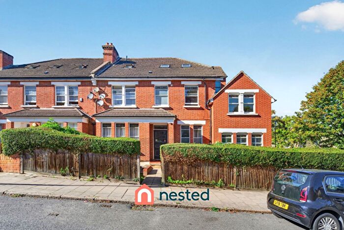 2 Bedroom Flat For Sale In Alexandra Drive, London, SE19