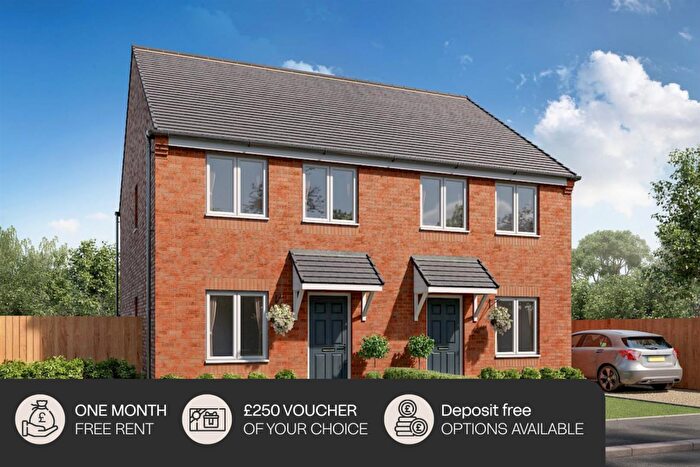 3 Bedroom Semi-Detached House To Rent In Vickers Grange, Bircotes, DN11
