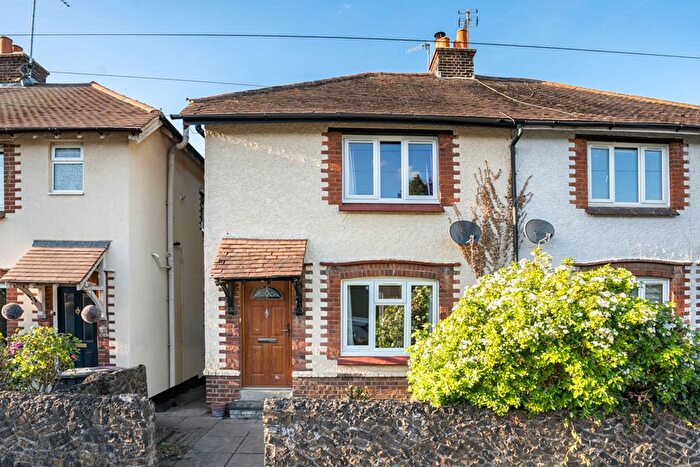 3 Bedroom Semi-Detached House For Sale In Cromwell Road, Hertford, SG13