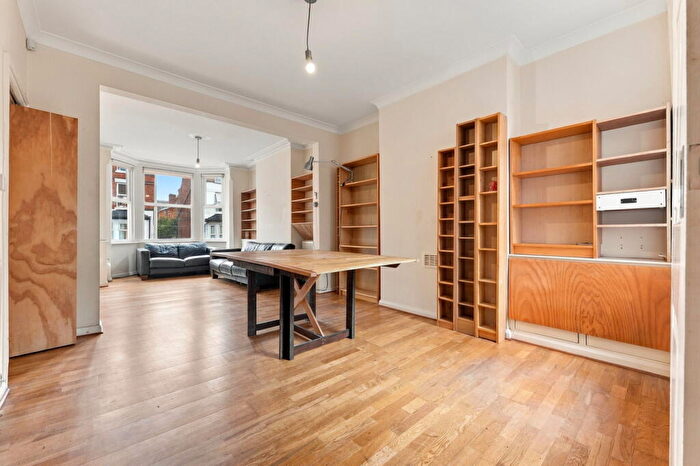 3 Bedroom Terraced House For Sale In Sneinton Boulevard, Nottingham, Nottinghamshire, NG2