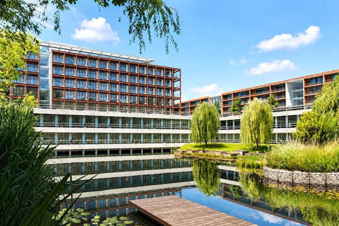 1 Bedroom Apartment To Rent In Lakeshore Apartments, Bristol, BS13