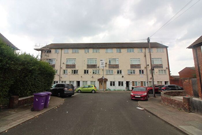3 Bedroom Flat For Sale In Flat, Reading Street, Kirkdale, Liverpool, L5