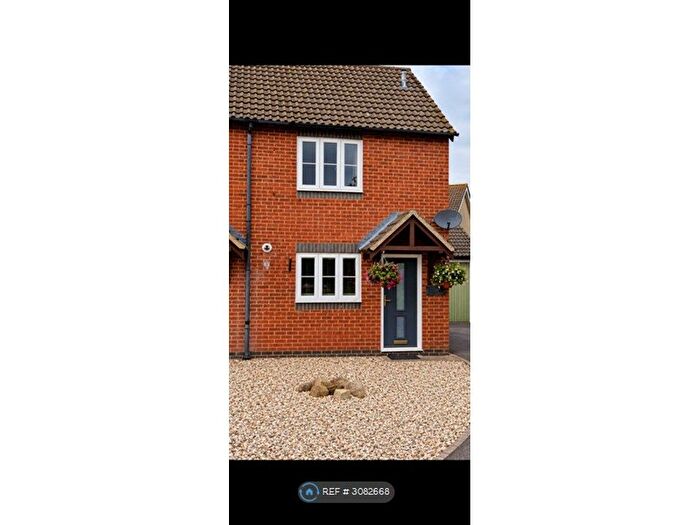 2 Bedroom End Of Terrace House To Rent In Falcon Fields, Tadley, RG26