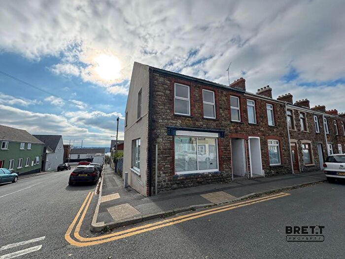 2 Bedroom Maisonette For Sale In Robert Street, Milford Haven, Pembrokeshire., SA73