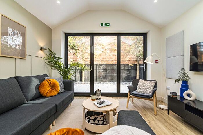 6 Bedroom Detached House To Rent In Lace Street, Nottingham, NG7