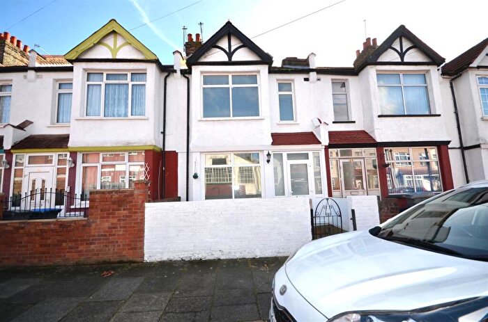 3 Bedroom Terraced House For Sale In Yewfield Road, London, NW10