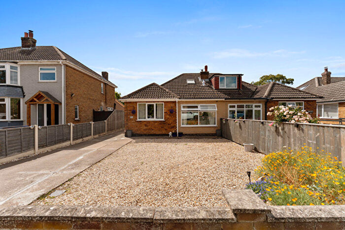 2 Bedroom Semi-Detached Bungalow For Sale In Tetney Lane, Holton-Le-Clay, DN36