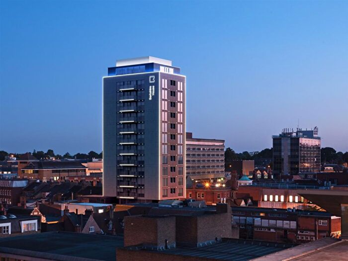 1 Bedroom Flat To Rent In Berkshire House, Queen Street, Maidenhead, SL6
