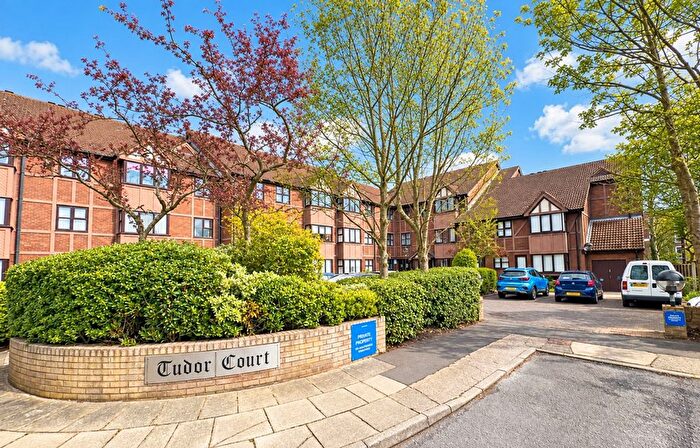1 Bedroom Flat For Sale In Tudor Court, Liverpool, L19