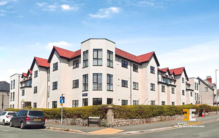 2 Bedroom Flat For Sale In Trinity Apartments, Trinity Avenue, Llandudno, LL30
