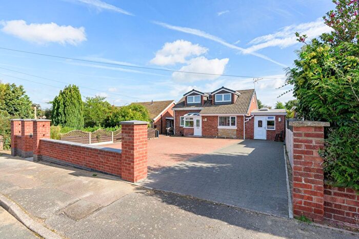 4 Bedroom Chalet For Sale In Heather Way, Brandon, IP27