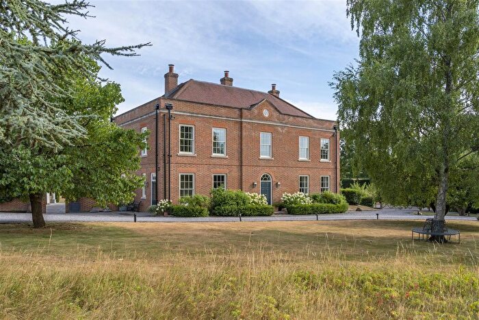 9 Bedroom Property For Sale In Park Lane, Ropley, Alresford, SO24