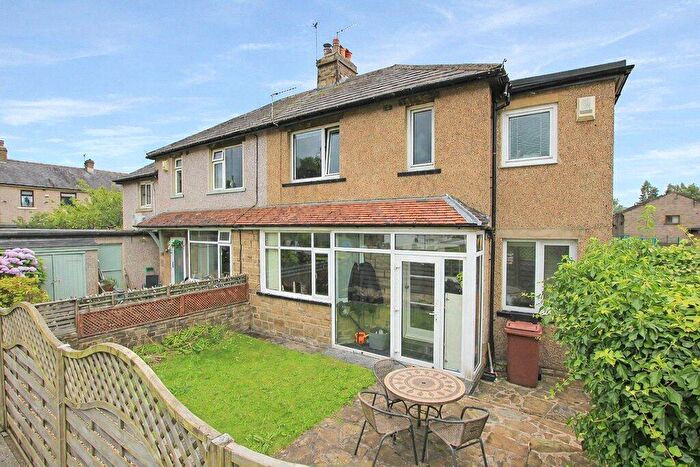 4 Bedroom Semi-Detached House For Sale In Bowling View, Skipton, BD23