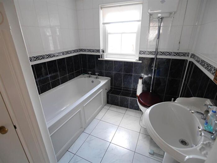 3 Bedroom Apartment To Rent In A Bridgegate, Howden, DN14