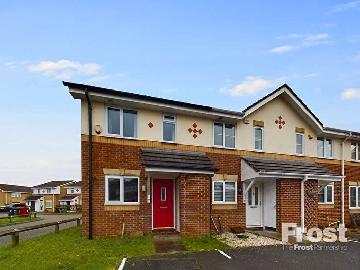 2 Bedroom End Of Terrace House For Sale In Palace Close, Cippenham, Berkshire, SL1