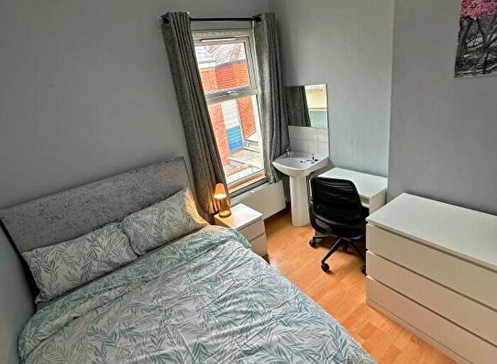 5 Bedroom Double Rooms To Rent In Haywood Ave, Belfast, BT7