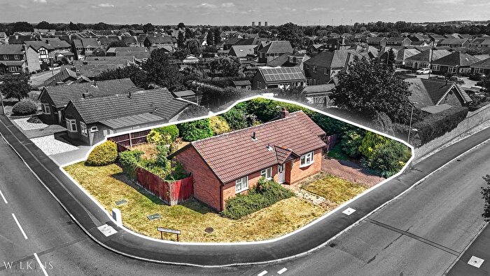 2 Bedroom Bungalow For Sale In Guinevere Avenue, Stretton, Burton-On-Trent, Staffordshire, DE13