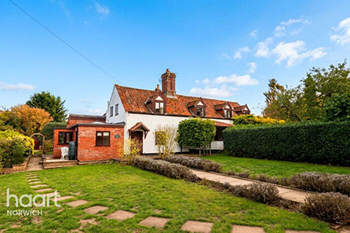 3 Bedroom Cottage To Rent In Easthaugh Road, Norwich, NR9
