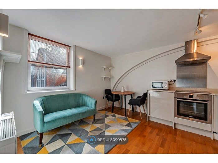 1 Bedroom Flat To Rent In The Bank, Bristol, BS4