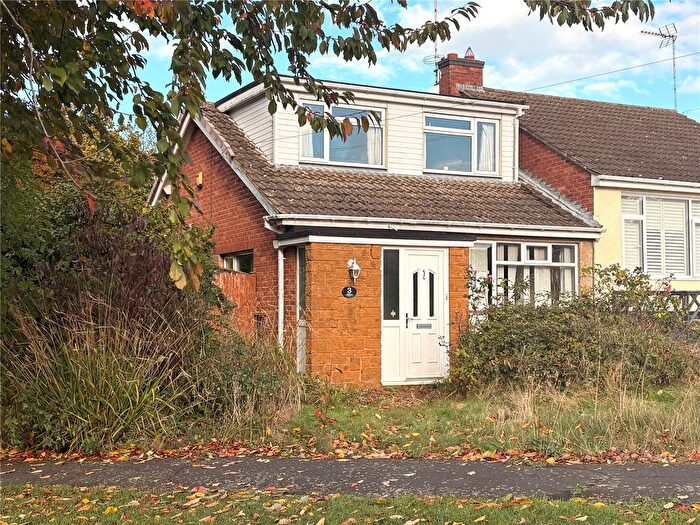 3 Bedroom Semi-Detached House For Sale In Priory Close, Daventry, Northamptonshire, NN11