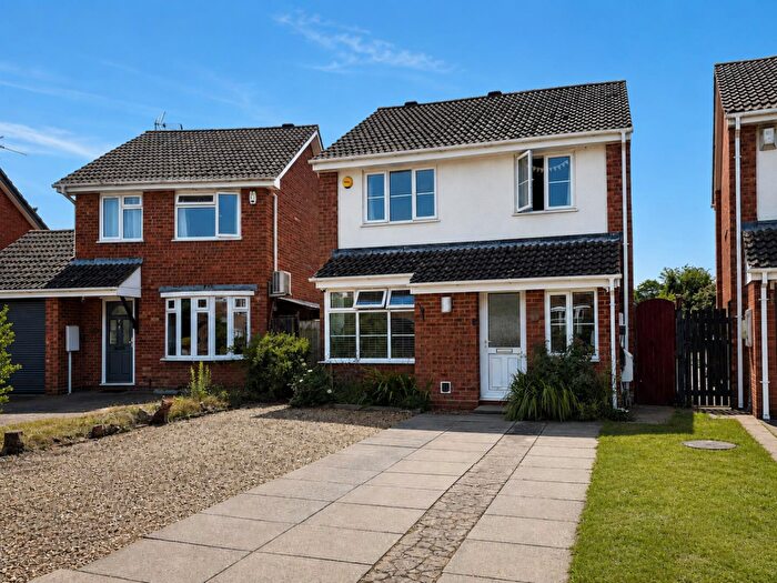 3 Bedroom Detached House For Sale In Windmill Glade, Brixworth, Northampronshire, NN6