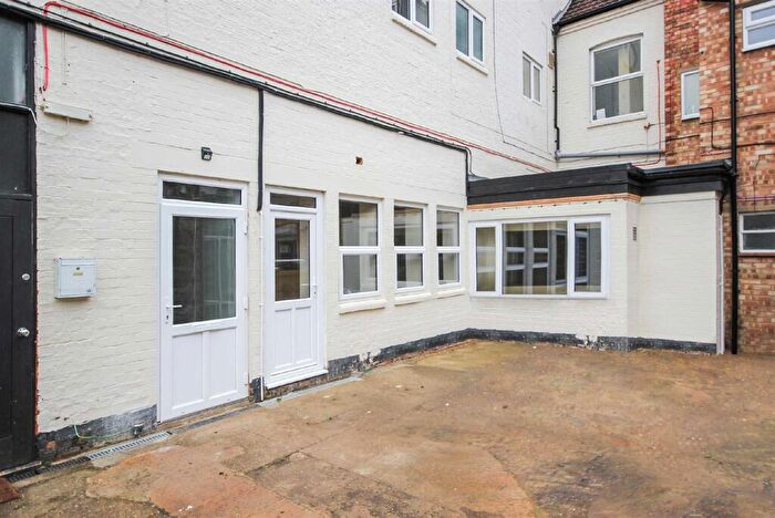 1 Bedroom Flat For Sale In Tithe Barn Road, Wellingborough, NN8