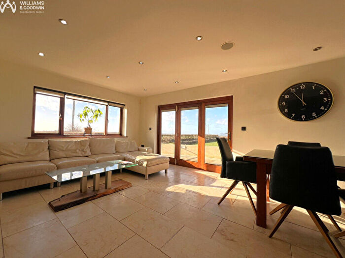 3 Bedroom Bungalow For Sale In Carmel, Llannerch-Y-Medd, Anglesey, LL71
