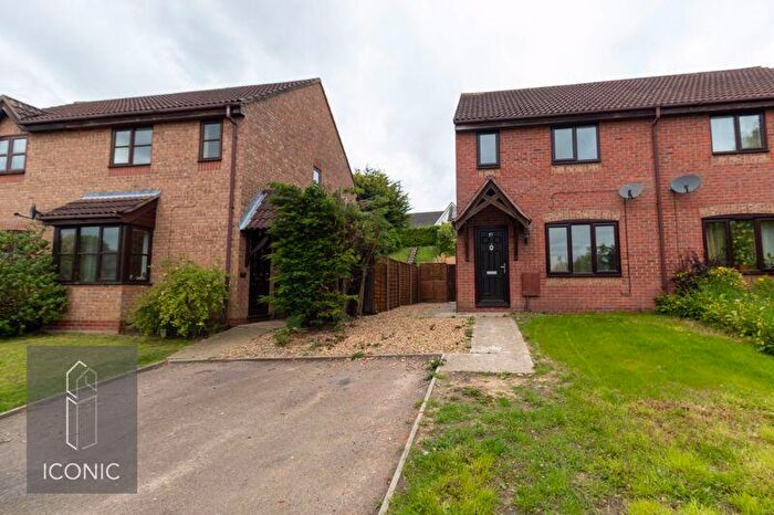 3 Bedroom Semi-Detached House For Sale In Olive Avenue, Newton Flotman, Norwich, NR15