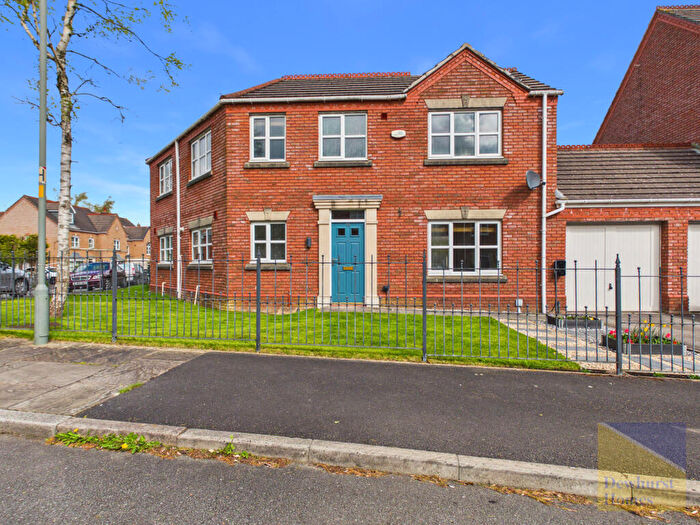 3 Bedroom Semi-Detached House For Sale In Kingsbarn Close, Fulwood, PR2